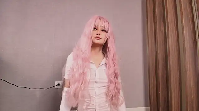Snapshot of mimi_cutee chatting on June 10, 2:56 am mimi cutee online show from June 10, 2:56 am