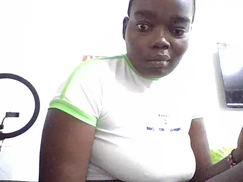 Snapshot of Amara254 chatting on July 12, 5:42 am Amara254 online show from July 12, 5:42 am