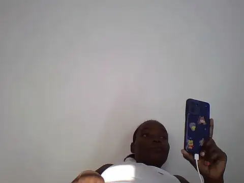 Snapshot of Amara254 chatting on July 13, 5:54 am Amara254 online show from July 13, 5:54 am