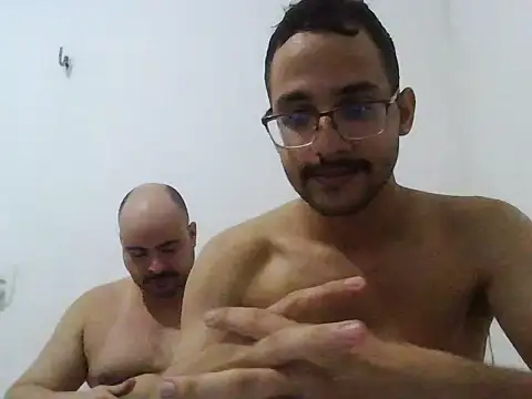 Snapshot of casal_jj23 chatting on June 21, 6:38 am casal jj23 online show from June 21, 6:38 am