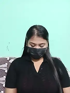 Snapshot of Sweathatamil chatting on June 10, 5:01 pm Sweathatamil online show from June 10, 5:01 pm