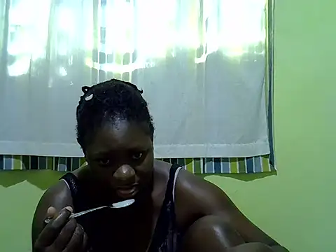 Snapshot of CURVY-CORAZZON chatting on July 13, 7:11 am CURVY-CORAZZON online show from July 13, 7:11 am