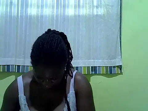 Snapshot of CURVY-CORAZZON chatting on July 20, 10:39 am CURVY-CORAZZON online show from July 20, 10:39 am