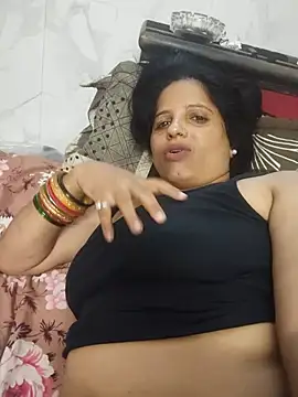 Snapshot of SWEETY01990 chatting on July 18, 12:42 pm SWEETY01990 online show from July 18, 12:42 pm