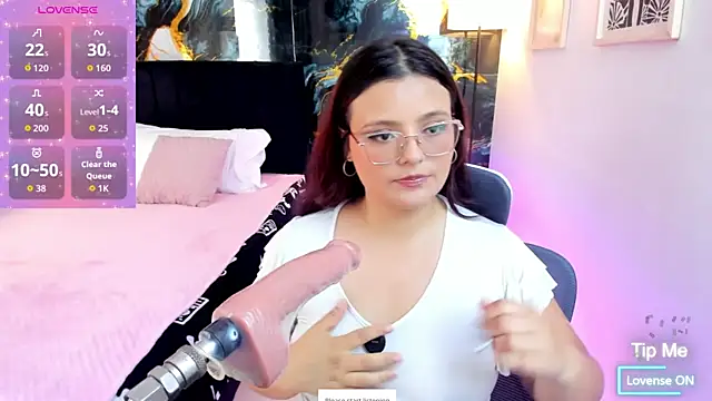 Snapshot of Miss_Kloee chatting on July 21, 7:05 pm Miss Kloee online show from July 21, 7:05 pm