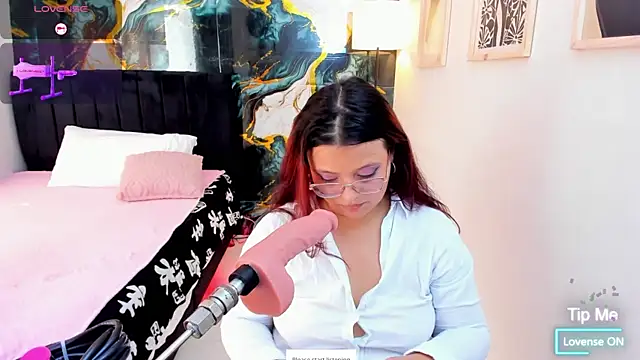 Snapshot of Miss_Kloee chatting on July 24, 7:34 pm Miss Kloee online show from July 24, 7:34 pm