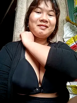 Emelyzz online show from June 10, 8:24 am
