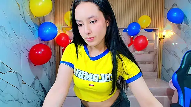 Aleja r  online show from June 27, 8:14 pm