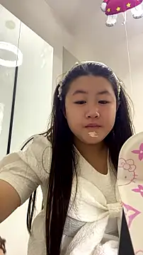 Snapshot of fang-101 chatting on July 18, 11:03 am fang-101 online show from July 18, 11:03 am