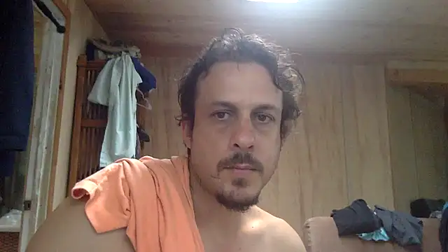 Snapshot of hawaiiguy620 chatting on June 24, 2:10 am hawaiiguy620 online show from June 24, 2:10 am