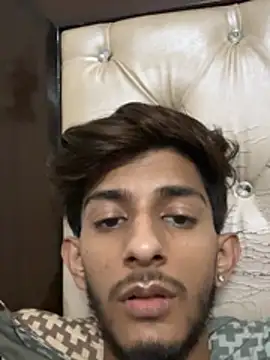 Snapshot of ronnnnn718 chatting on July 20, 1:13 pm ronnnnn718 online show from July 20, 1:13 pm