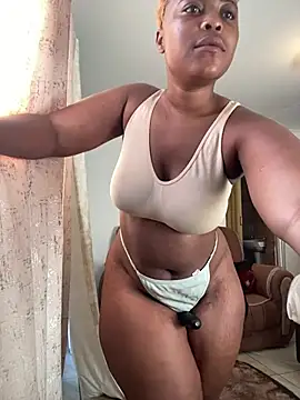 Snapshot of Luciusbooty chatting on July 17, 7:15 am Luciusbooty online show from July 17, 7:15 am