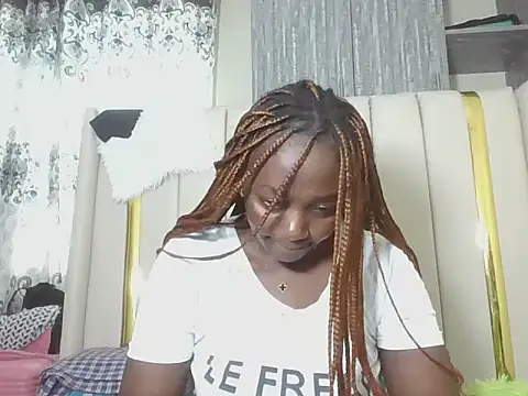 Snapshot of Creamysexymesy chatting on June 11, 11:19 am Creamysexymesy online show from June 11, 11:19 am