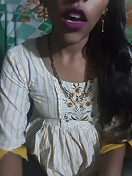 Cute Merry   online show from July 21, 5:43 am