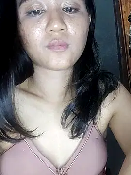 Snapshot of Rayya_4yy chatting on June 26, 4:22 pm Rayya 4yy online show from June 26, 4:22 pm
