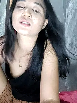 Snapshot of Rayya_4yy chatting on July 18, 7:28 pm Rayya 4yy online show from July 18, 7:28 pm