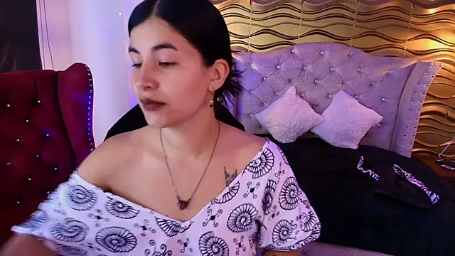  Ninaharpper online show from August 1, 12:37 pm