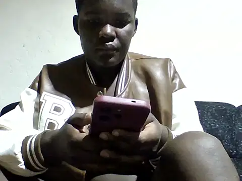 Snapshot of Sassylilmama chatting on June 11, 2:44 am Sassylilmama online show from June 11, 2:44 am