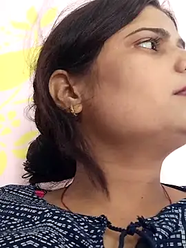 Missridhi online show from July 11, 8:50 am
