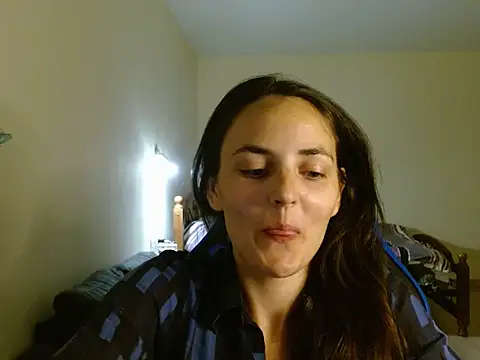Snapshot of OliviaTheS chatting on June 14, 8:00 pm OliviaTheS online show from June 14, 8:00 pm