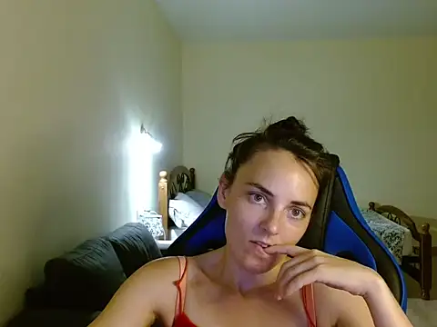 OliviaTheS online show from June 27, 8:03 pm