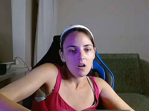 OliviaTheS online show from August 1, 8:19 pm
