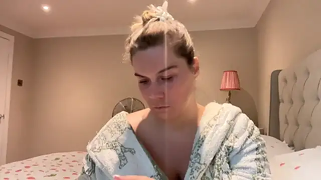 erincheshire online show from June 12, 5:23 pm