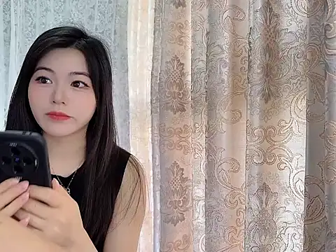 inlkitten online show from June 12, 7:51 am