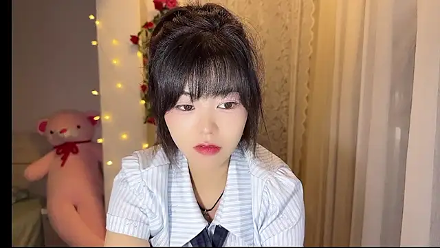 inlkitten online show from July 12, 3:47 pm