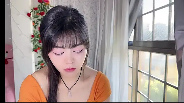 inlkitten online show from July 20, 10:39 am