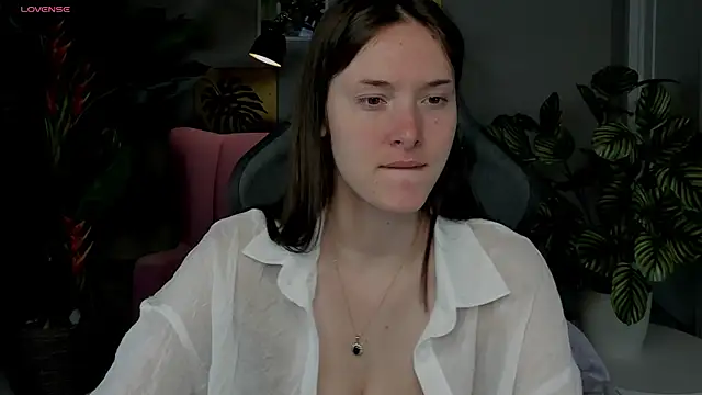 Eva Leeee online show from August 6, 4:58 am