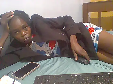 Snapshot of fancyfancy1 chatting on June 12, 8:57 am fancyfancy1 online show from June 12, 8:57 am