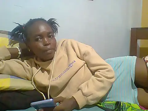 Snapshot of fancyfancy1 chatting on June 17, 7:11 am fancyfancy1 online show from June 17, 7:11 am
