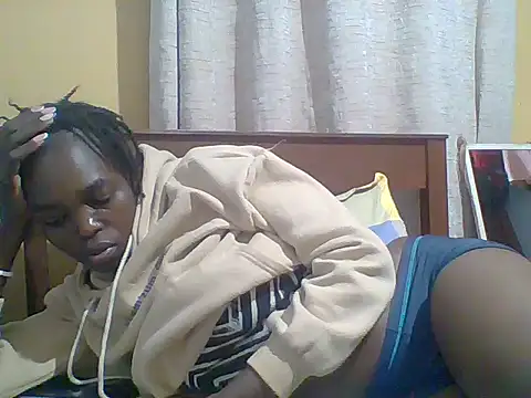 Snapshot of fancyfancy1 chatting on June 18, 10:14 pm fancyfancy1 online show from June 18, 10:14 pm