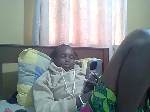 Snapshot of fancyfancy1 chatting on June 19, 12:31 pm fancyfancy1 online show from June 19, 12:31 pm