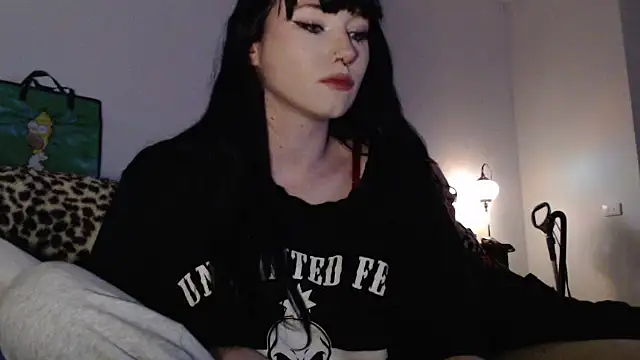 Snapshot of sexi_gurl99 chatting on June 30, 11:11 am sexi gurl99 online show from June 30, 11:11 am