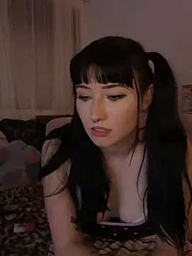 Snapshot of sexi_gurl99 chatting on August 1, 12:37 pm sexi gurl99 online show from August 1, 12:37 pm