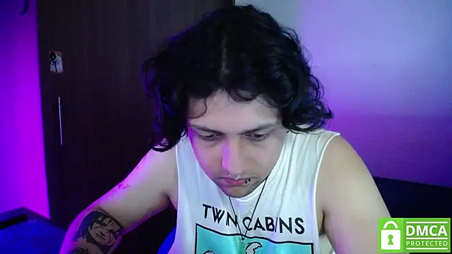 Snapshot of Greg_leach chatting on July 28, 8:52 pm Greg leach online show from July 28, 8:52 pm