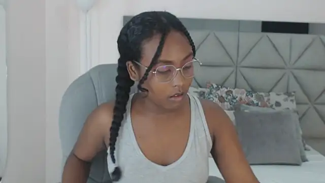 Snapshot of lily_mendoza chatting on July 2, 8:26 pm lily mendoza online show from July 2, 8:26 pm