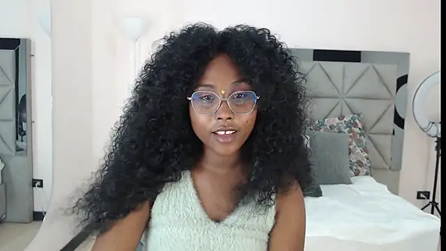 Snapshot of lily_mendoza chatting on July 7, 7:40 pm lily mendoza online show from July 7, 7:40 pm