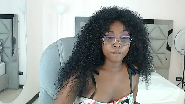 Snapshot of lily_mendoza chatting on July 8, 7:29 pm lily mendoza online show from July 8, 7:29 pm