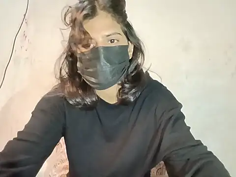 Snapshot of sassypoonam14 chatting on July 13, 7:00 am sassypoonam14 online show from July 13, 7:00 am