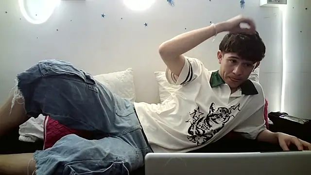 Snapshot of christian_foxx_ chatting on June 30, 2:40 pm christian foxx online show from June 30, 2:40 pm