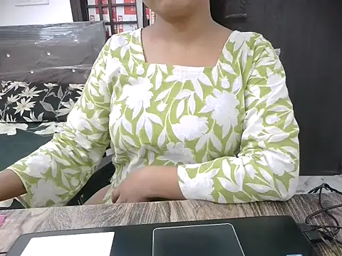 Bold-Divya1 online show from June 19, 3:44 am