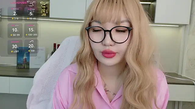 sakuraclover online show from June 26, 3:44 am