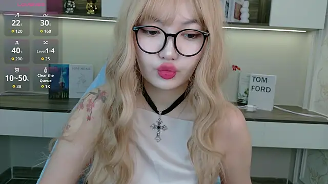 sakuraclover online show from June 28, 4:18 am