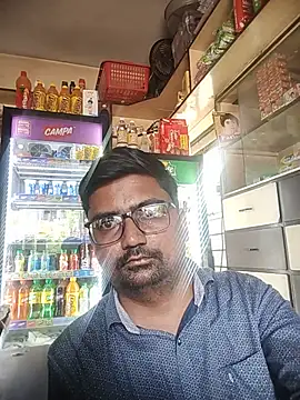 Snapshot of dhirusury050625 chatting on June 12, 11:31 am dhirusury050625 online show from June 12, 11:31 am