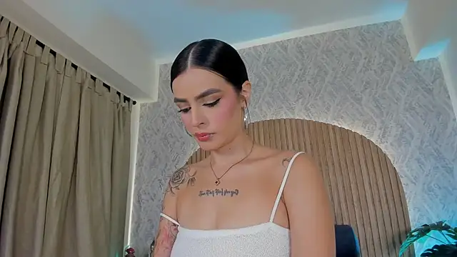 Snapshot of Victoria_Blake_ chatting on July 29, 3:48 am Victoria Blake online show from July 29, 3:48 am