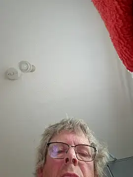 SeraphUK21 online show from June 13, 8:12 am