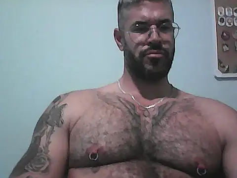 Snapshot of mrbighairychest chatting on June 13, 1:03 am mrbighairychest online show from June 13, 1:03 am
